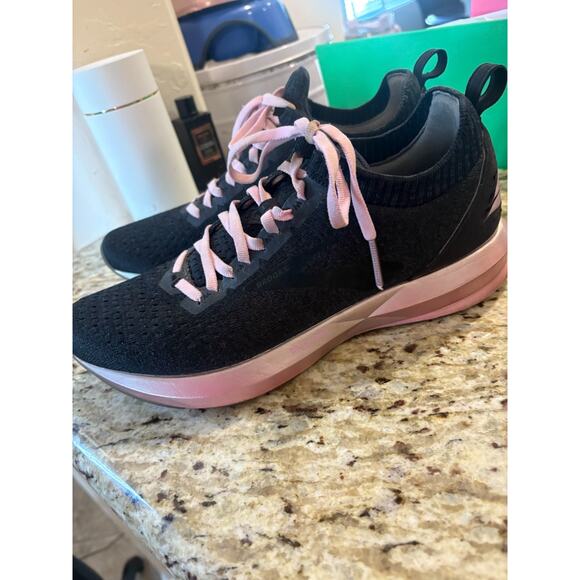 Brooks Levitate Athletic Shoes Black Pink Womens US Size 8.5 - Picture 3 of 8